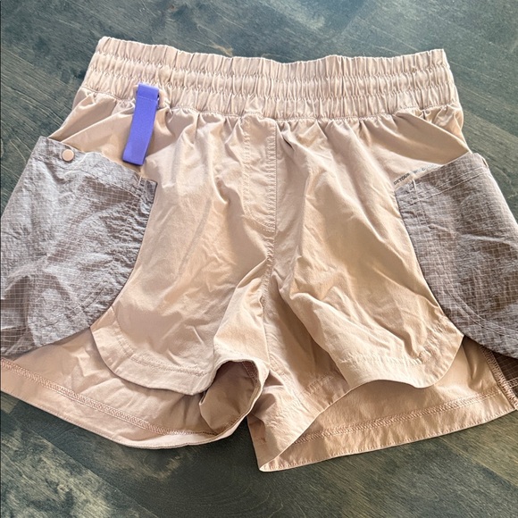 Lululemon Women's rose and taupe Shorts - Picture 1 of 5